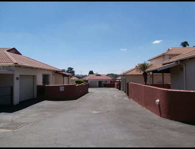 3 BEDROOM CLUSTER FOR SALE IN THE HILL